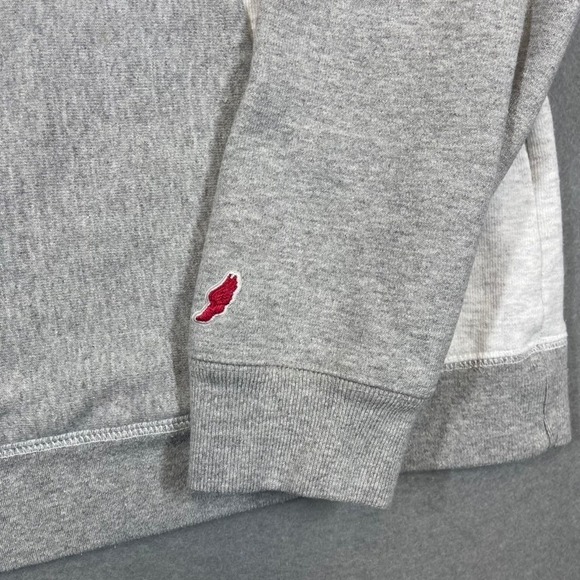 UC Davis Sweatshirt Mens Medium Gray Est 1908 Graphic Kangaroo Pocket League - Picture 9 of 14